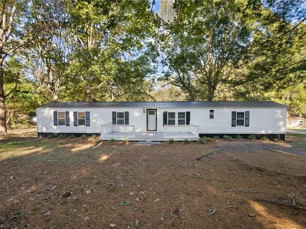 205 Casa Bella Dr, Advance, NC 27006