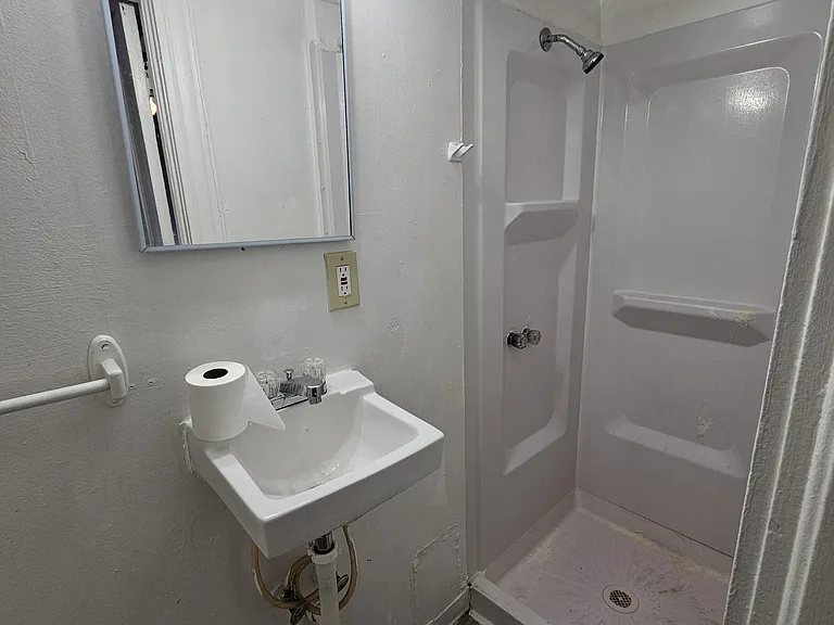 75 Clark St #5 — Photo 7