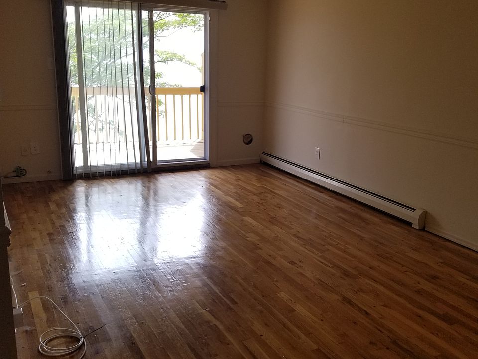 1st image of 1479 Shore Dr
