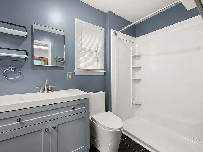 414 S Washington St — Photo 18