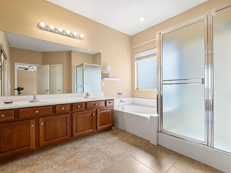 18813 E Arrowhead Trl — Photo 11