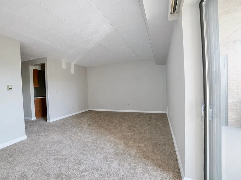 Living Room 2B/2B