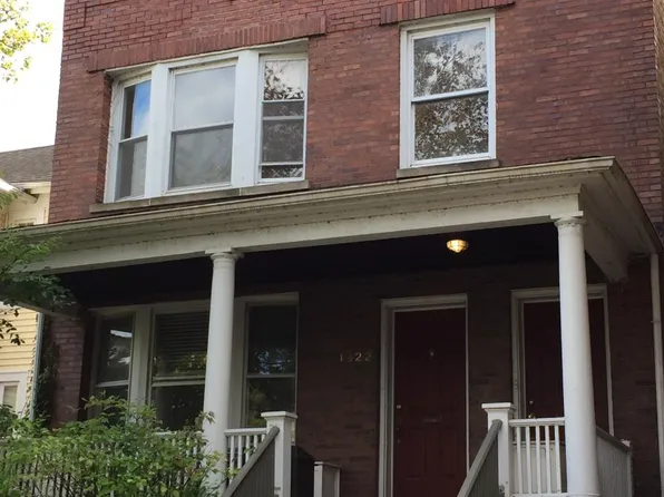 1322 Greenleaf St #2, Evanston, IL 60202