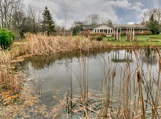 W296N663 Bryn Dr, Waukesha, WI 53188