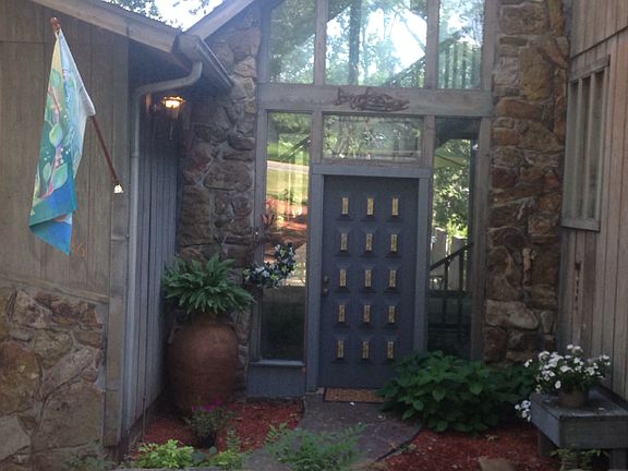 5th image of 2116 Skyline Dr