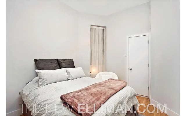 Sold by Douglas Elliman | media 9