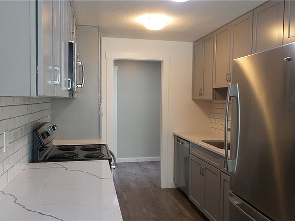 5th image of 3909 Westpark Ct NW