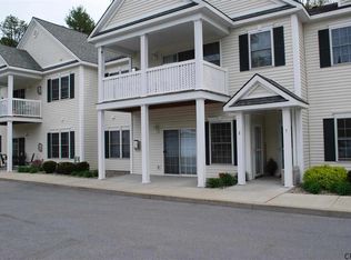 15 Ellis Ave APT 2, Saratoga Springs, NY 12866