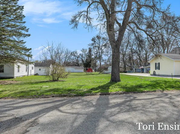 E North St #5, Greenville, MI 48838