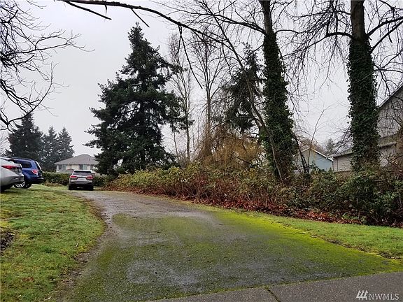 4th image of 5416 S 150th St