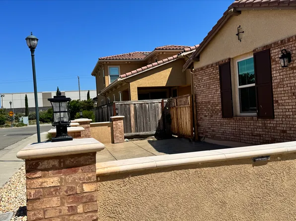 1422 Riva Trigoso Dr, Manteca, CA 95337