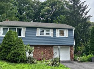 46 High Mountain Rd, Ringwood, NJ 07456
