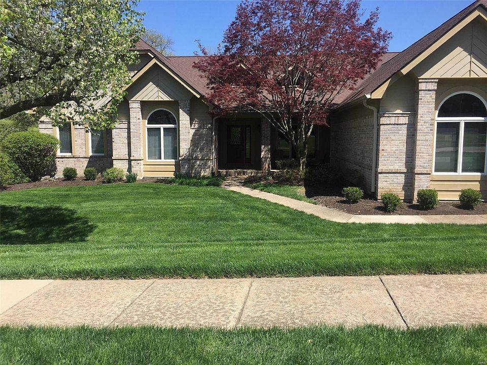 1st image of 1324 Conway Oaks Dr