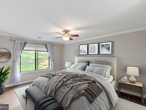 4th image of 2807 Lee Oaks Ct APT 101