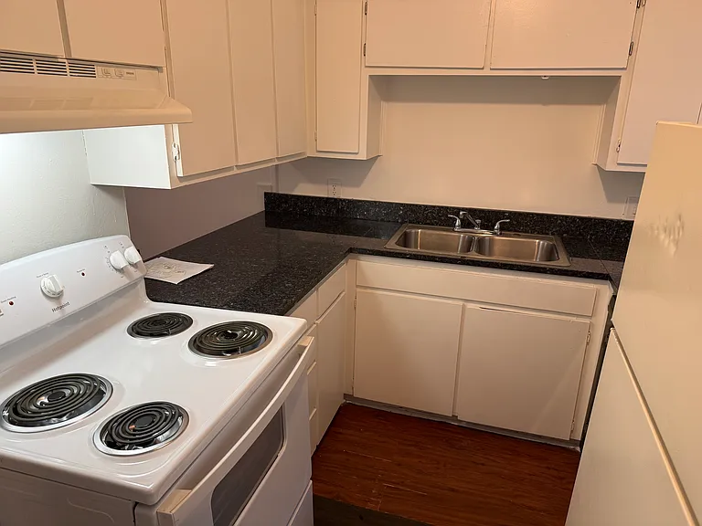 305 Lampe St #A-1 — Photo 11