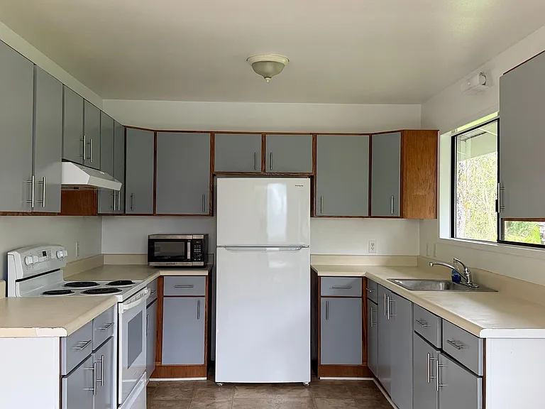 15-1553 24th Ave — Photo 18