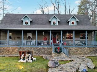 581 Pond Ridge Rd, Tellico Plains, TN 37385