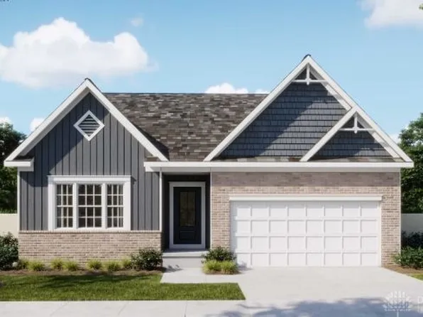 65 Chestnut St, Springboro, OH 45066