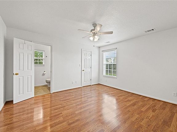 5th image of 605 Bob Griffin Rd