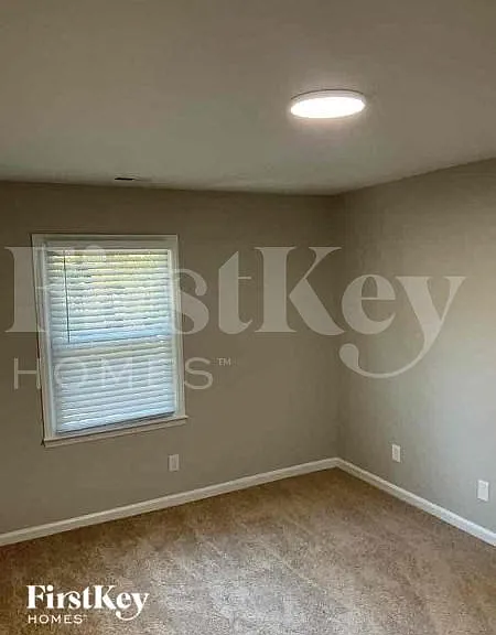 3907 Melshire Ln — Photo 9