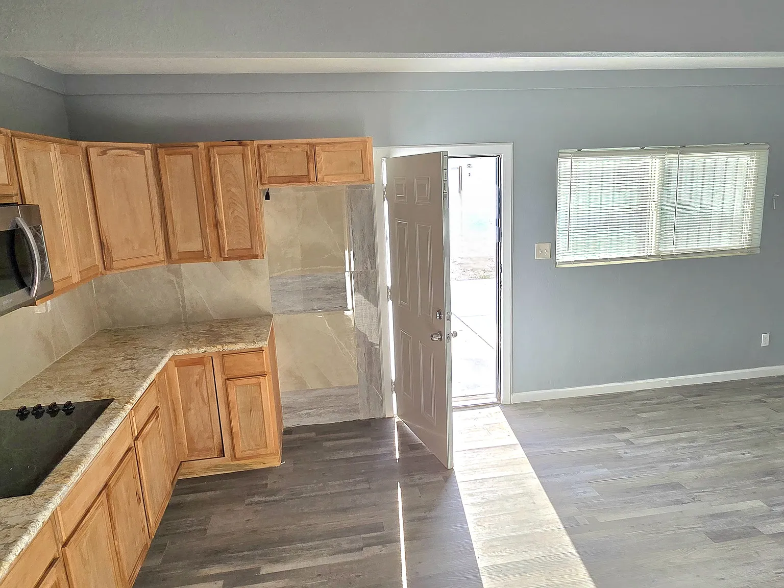 1 bed, 500 sqft, $1,000 — Photo 2
