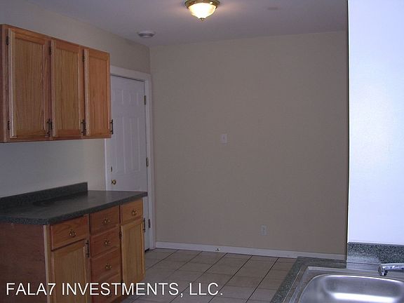 2nd image of 2907 N Holton St #4