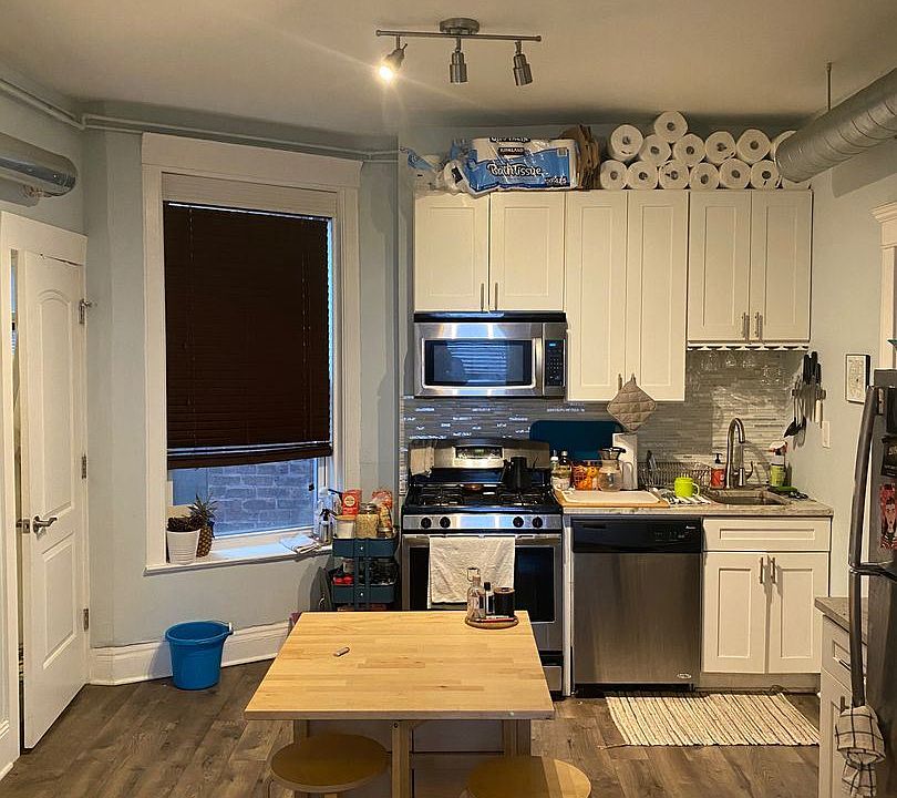 1st image of 1700 W 19th St #2N-1848