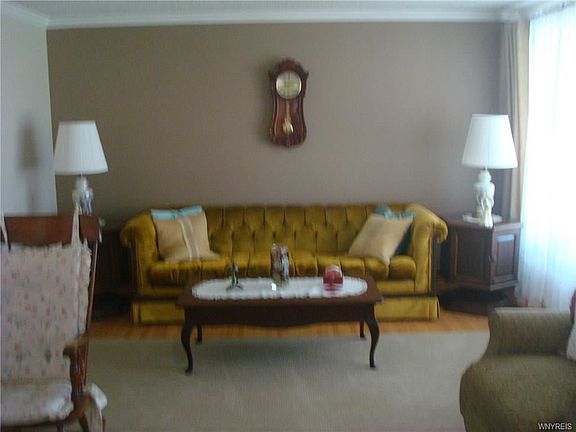 3rd image of 103 Temple Dr