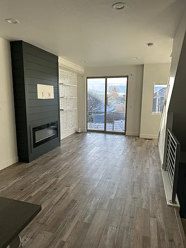 2203 N 525 W Photo 1