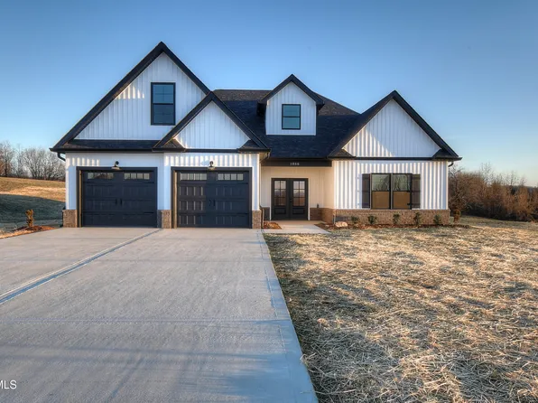 1066 Hawley Rd, Blountville, TN 37617