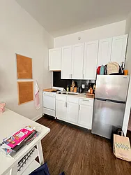 Rented by KNOCKKNOCK LLC