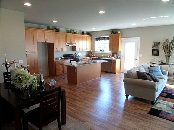 3rd image of 4708 75th Ave NE