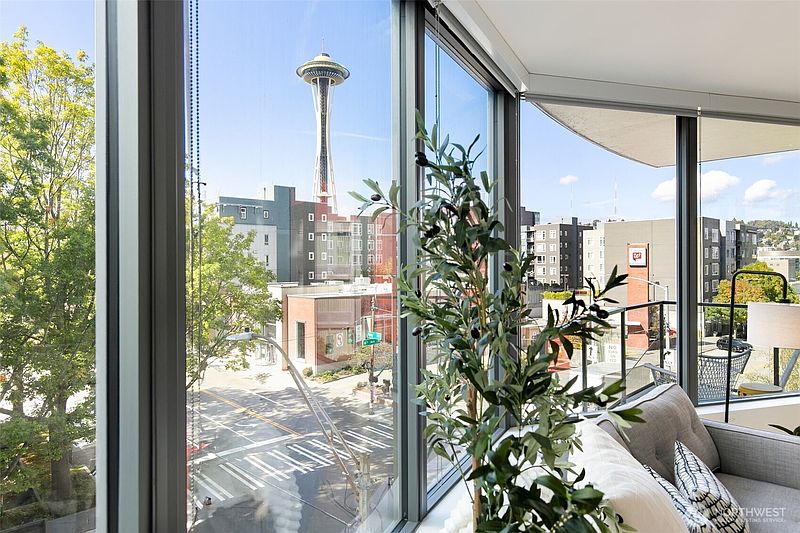 5th image of 2510 6th Avenue #408