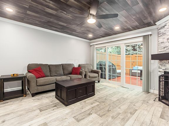 4th image of 1878 Ridgebury Dr #68B