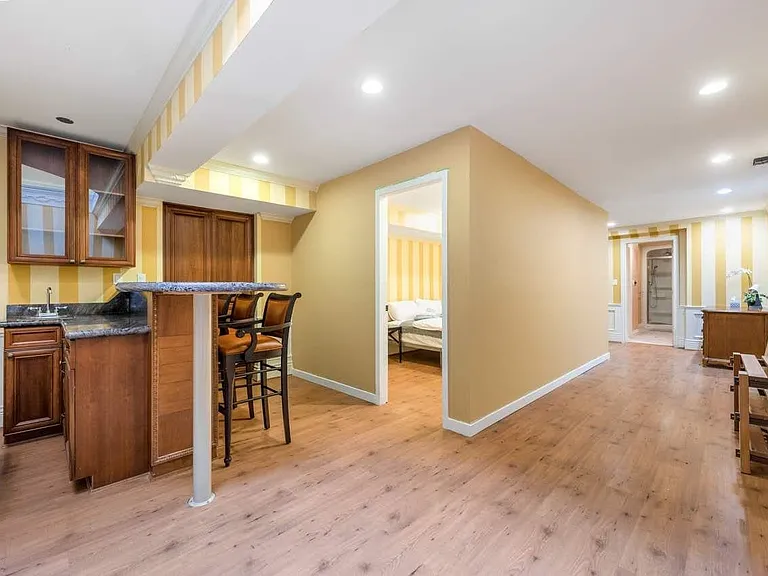 5 Cypress St — Photo 13