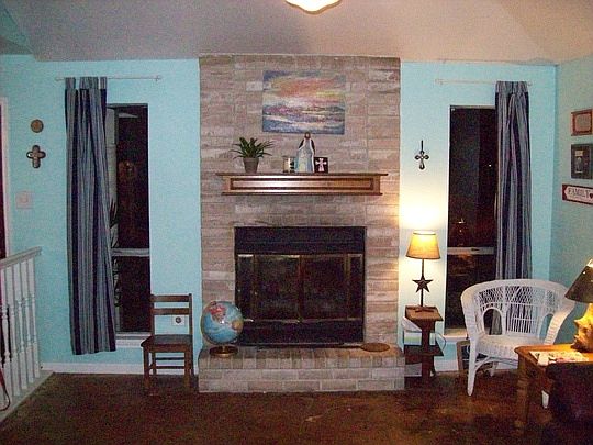 2nd image of 1328 Glenview Ln