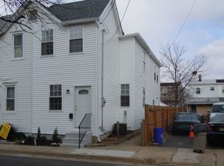 929 Ridgeway St, Gloucester City, NJ 08030