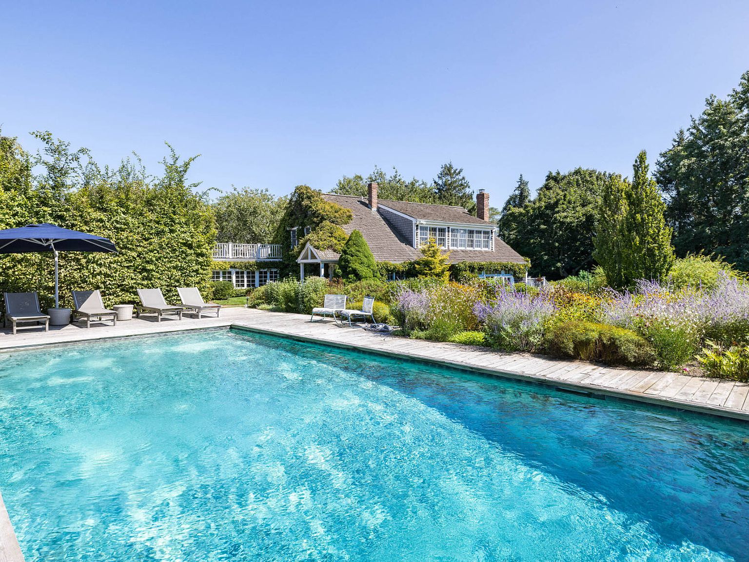 16 Old Barn Ln, Sagaponack, NY 11962 Zillow