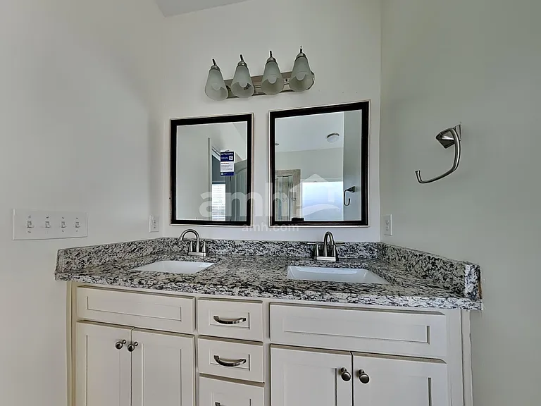 131 Waverly Way — Photo 10