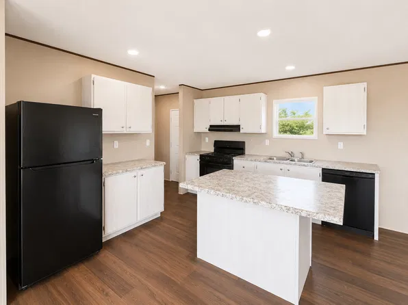 The Magnolia Plan, Brisas