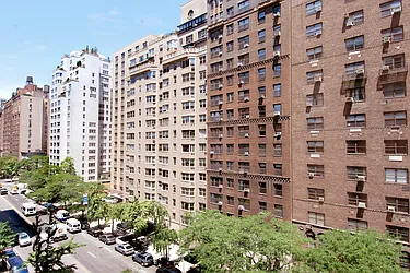 230 East 79th Street, #6D