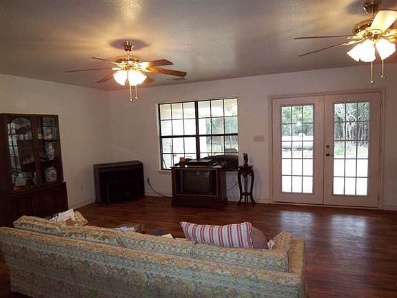 5th image of 205 Antler Ln