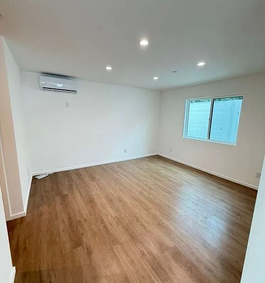 5417 Gentry Ave — Photo 13