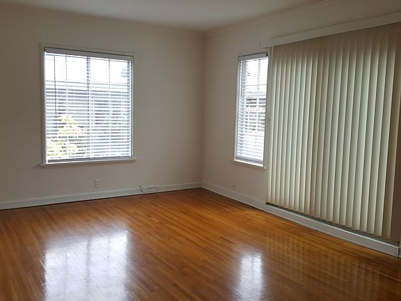 2nd image of 738 S Plymouth Blvd APT F