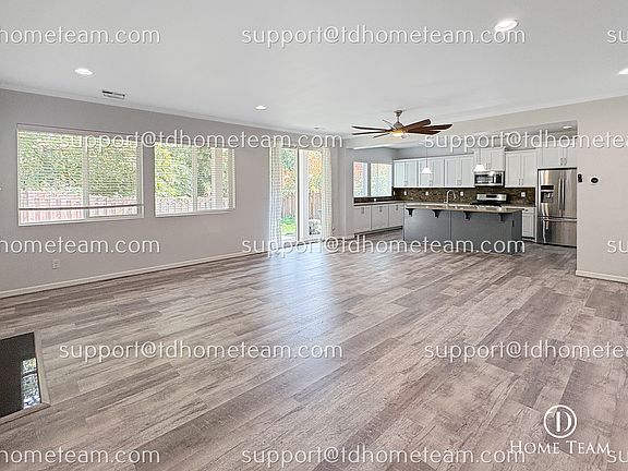 4th image of 27466 211th Ct SE