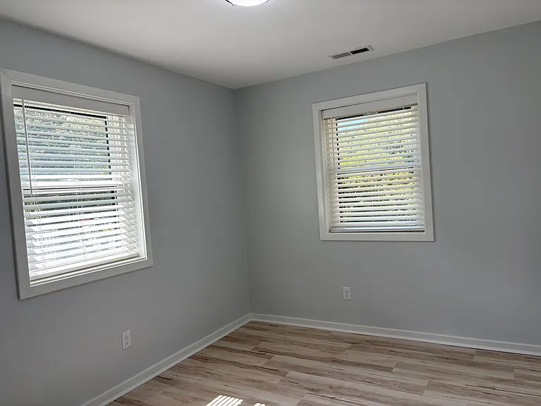 1005 Indian Dr — Photo 31