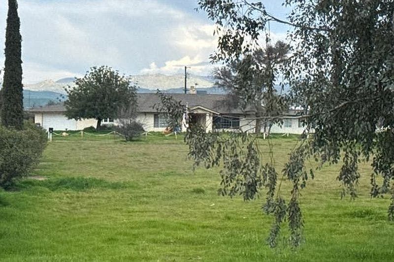 1st image of 4301 Comanche Dr