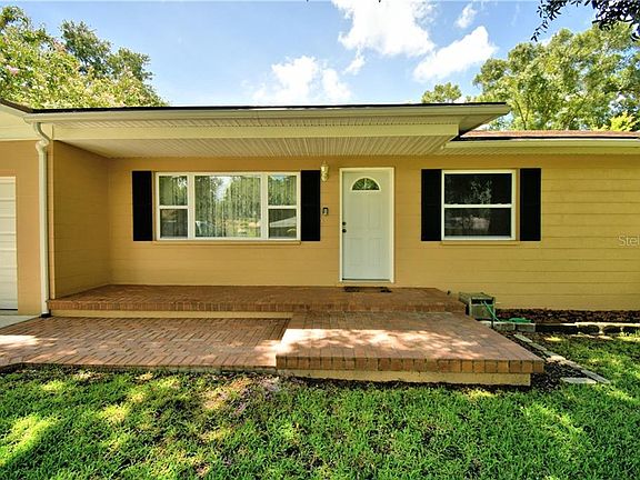 3rd image of 216 Connie Lee Ct