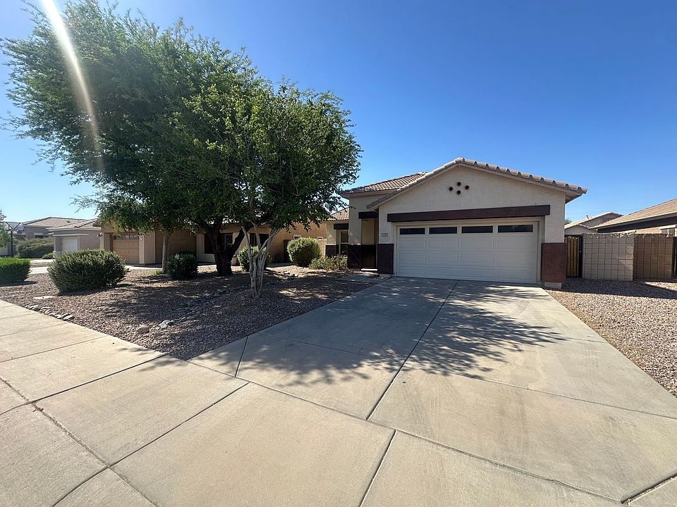 1st image of 3726 E Longhorn Dr