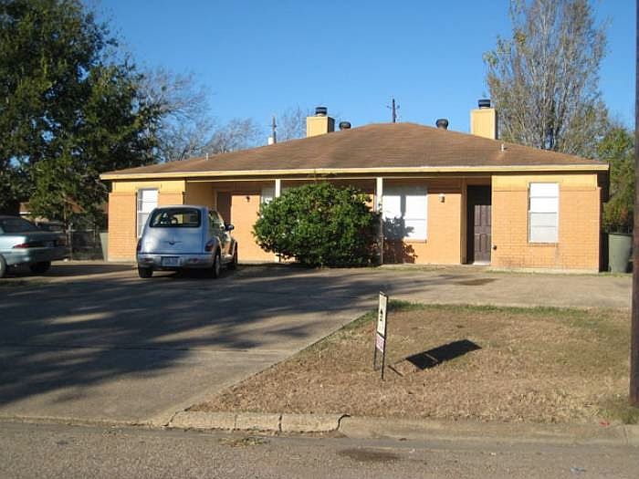 Front View of Duplex